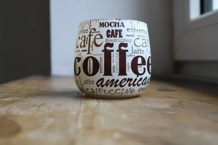 cafeaua ingrasa